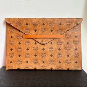 MCM Logo Portfolio Envelope Clutch